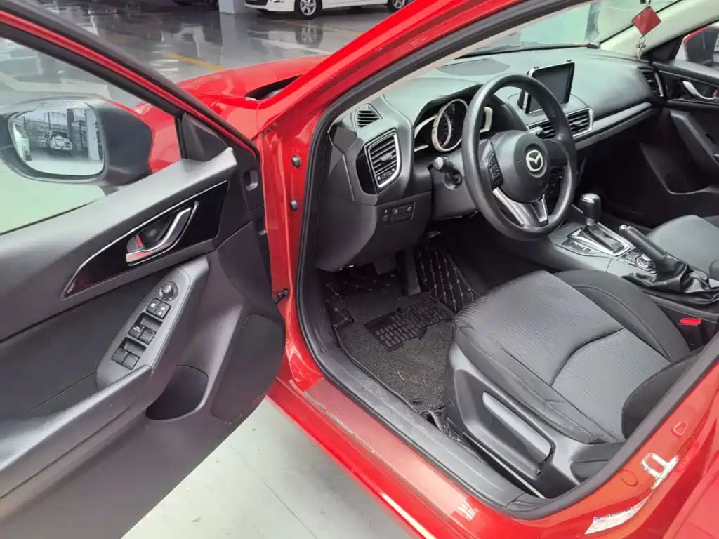 Mazda 3 Axela 2016 — фото 16