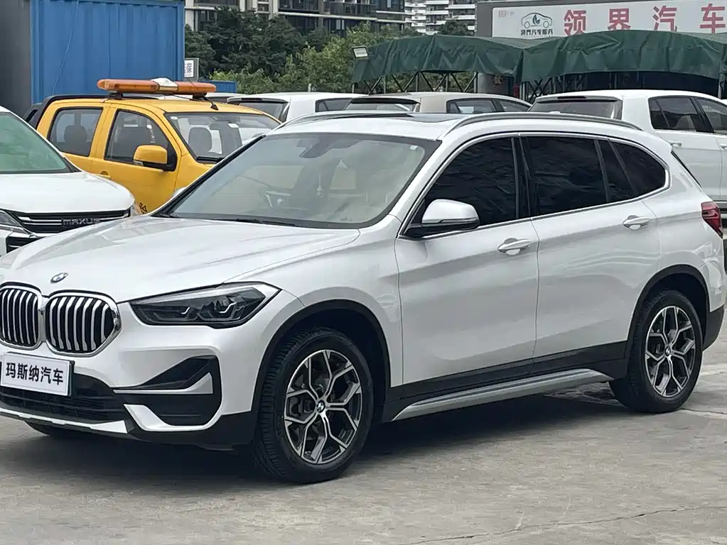 BMW X1 2023 — фото 1