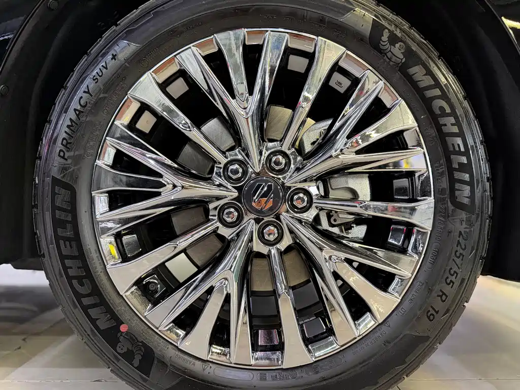 Toyota Alphard — фото 13