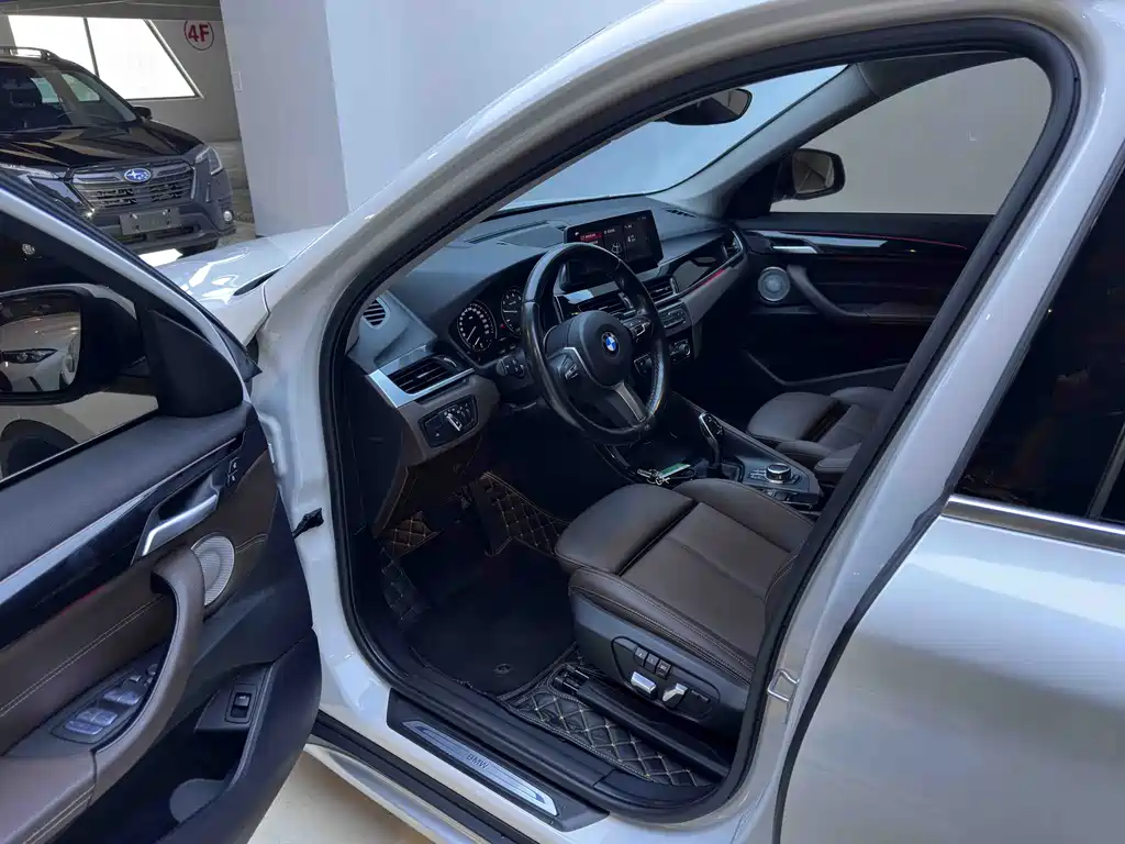 BMW X1 2022 — фото 12