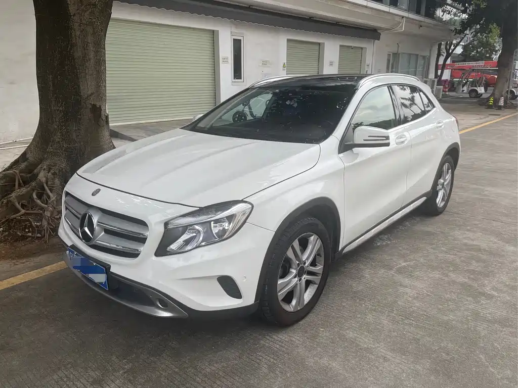 Mercedes-Benz GLA 2016