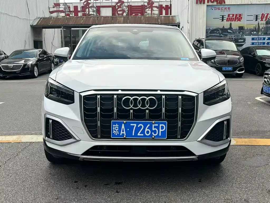 Audi Q2L 2023 — фото 2