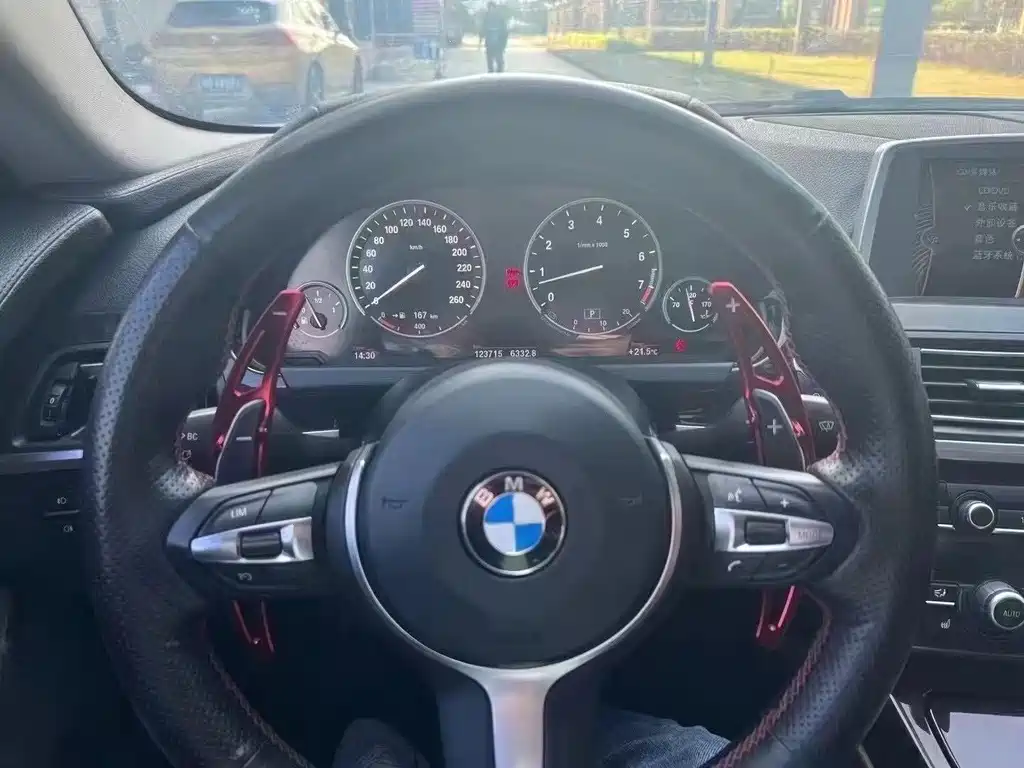 BMW 6 Series 2015 — фото 9