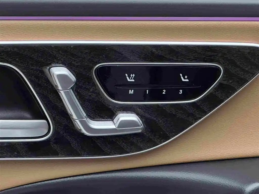 Mercedes-Benz E-Class 2025 — фото 15