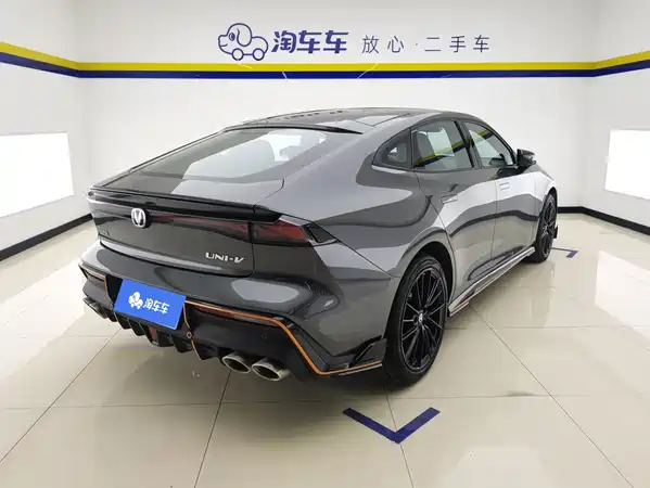 Changan UNI-V 2024