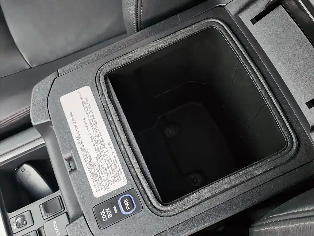 Toyota Prado 2015 — фото 10