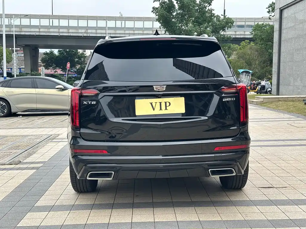 Cadillac XT6 2020 — фото 15