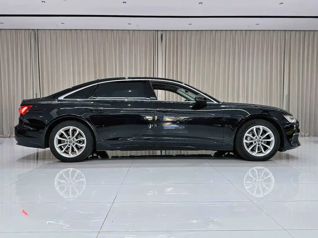 Audi A6L 2021