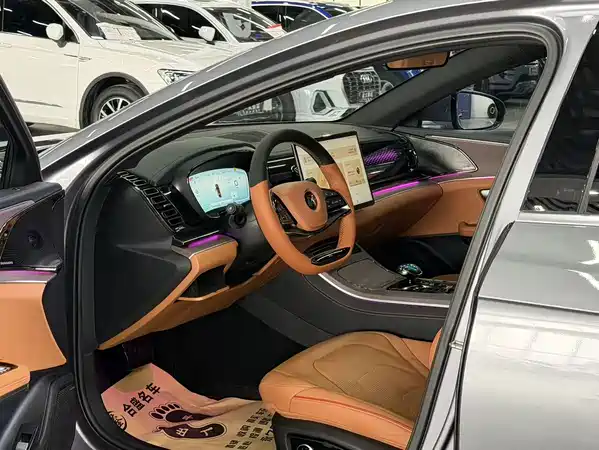 BYD Han 2024