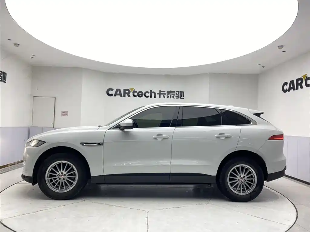 Jaguar F-PACE 2017 — фото 8