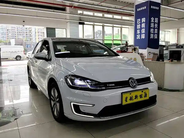 Volkswagen Golf Pure Electric 2020