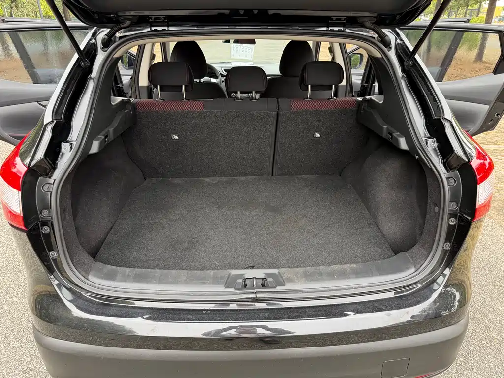 Nissan Qashqai 2017 — фото 15