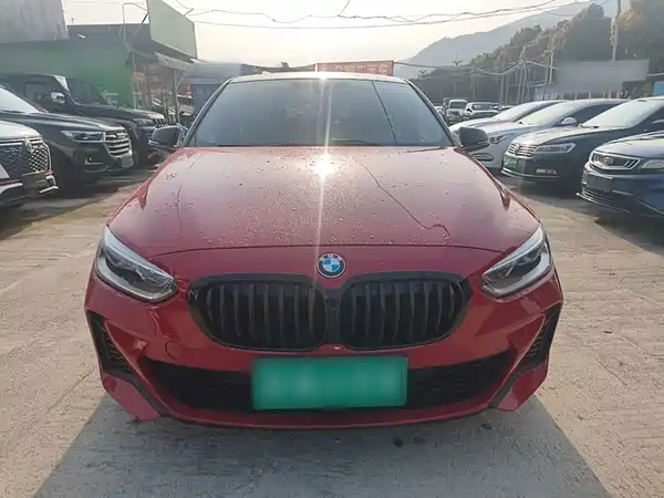 BMW 1 Series 2021