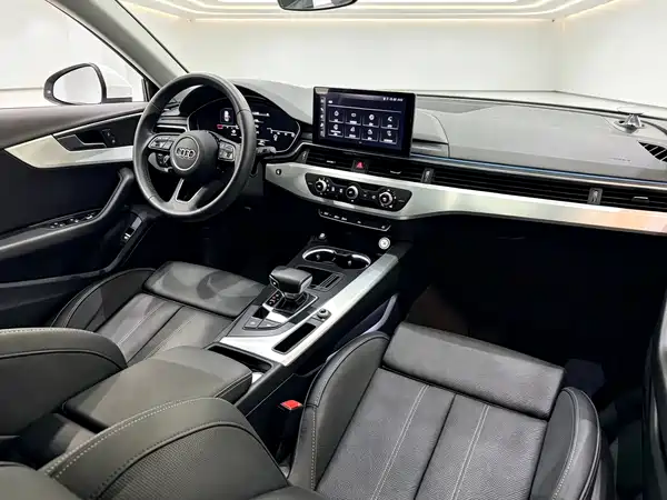 Audi A4L 2021