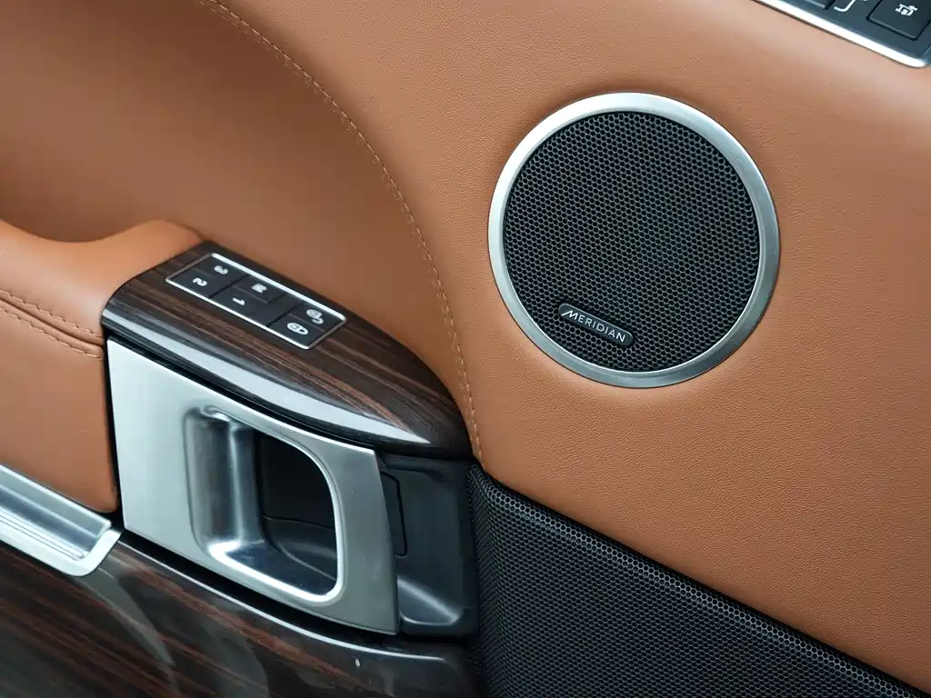 Land Rover Range Rover 2017 — фото 26