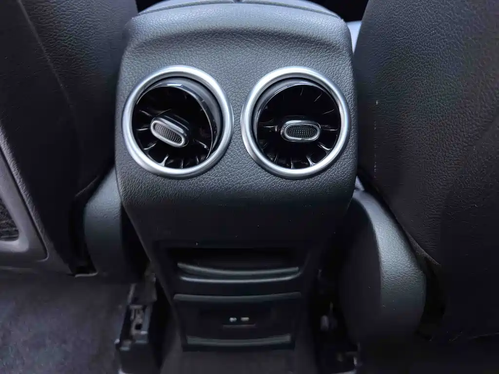 Mercedes-Benz GLB 2021 — фото 22