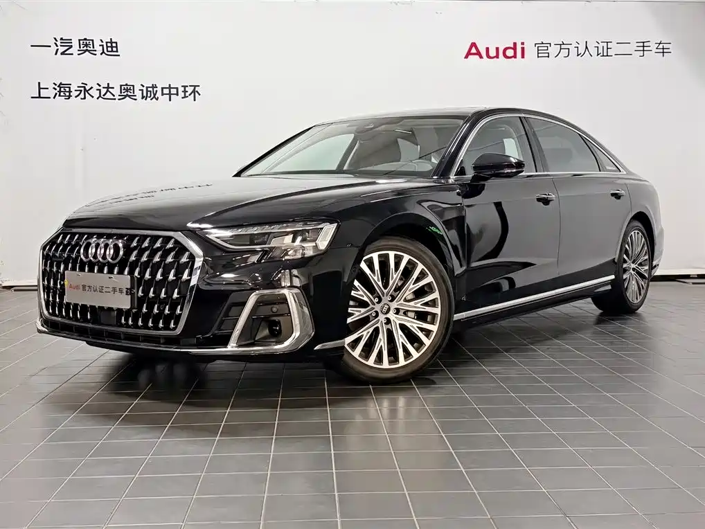 Audi A8 2025