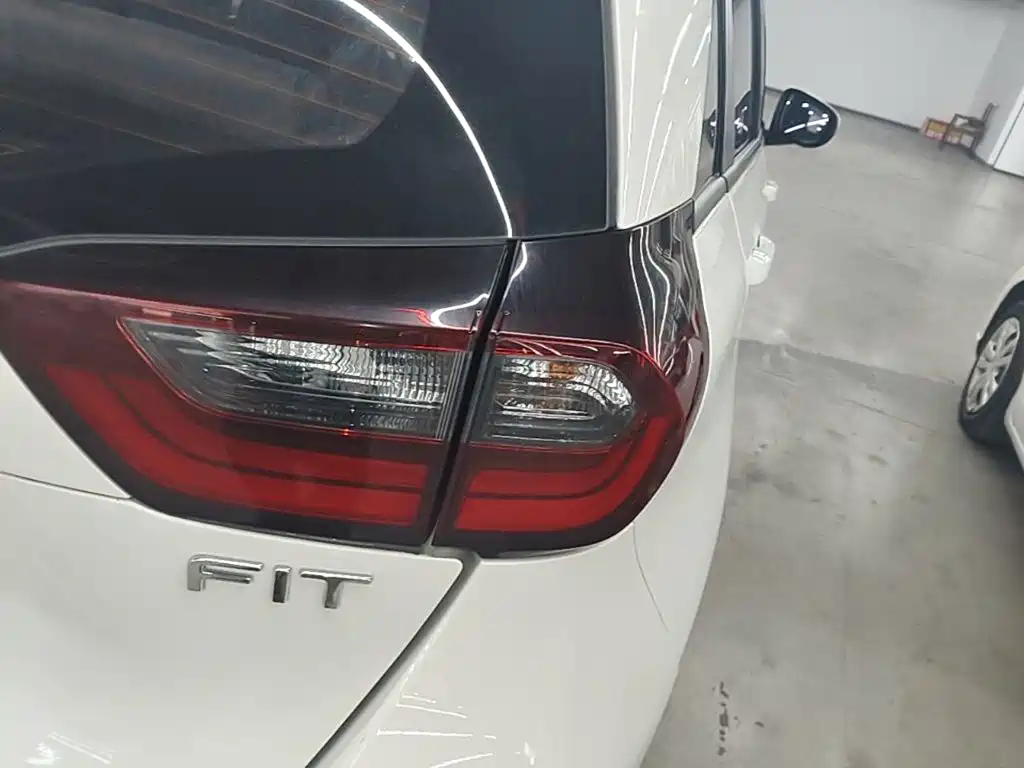 Honda Fit 2023 — фото 8