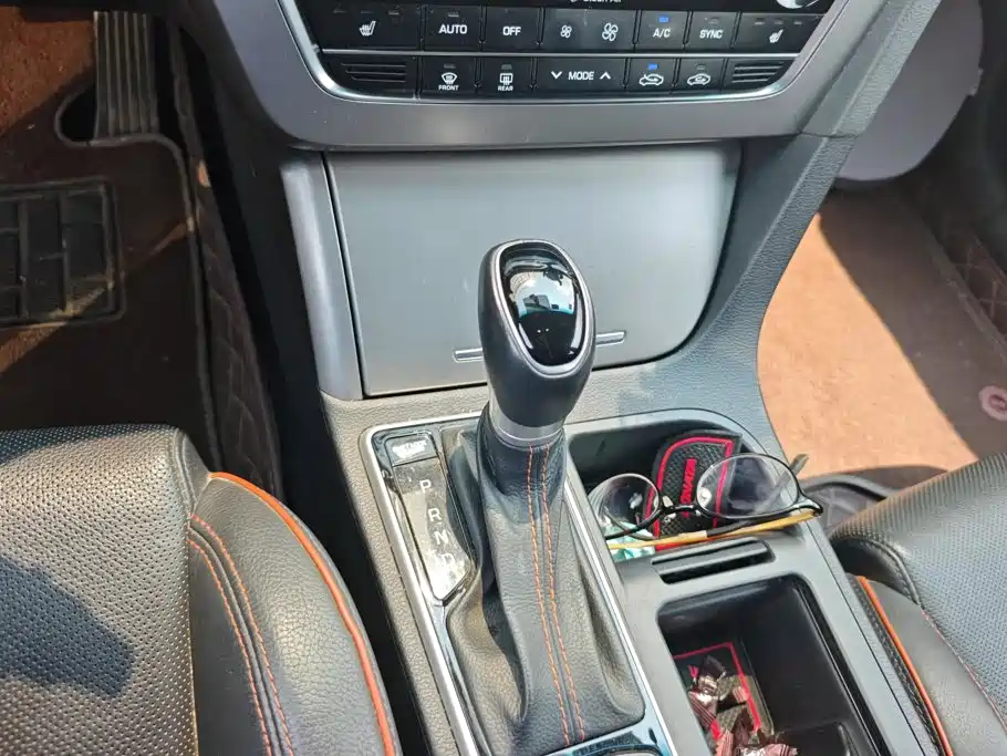 Hyundai Sonata 2016 — фото 16