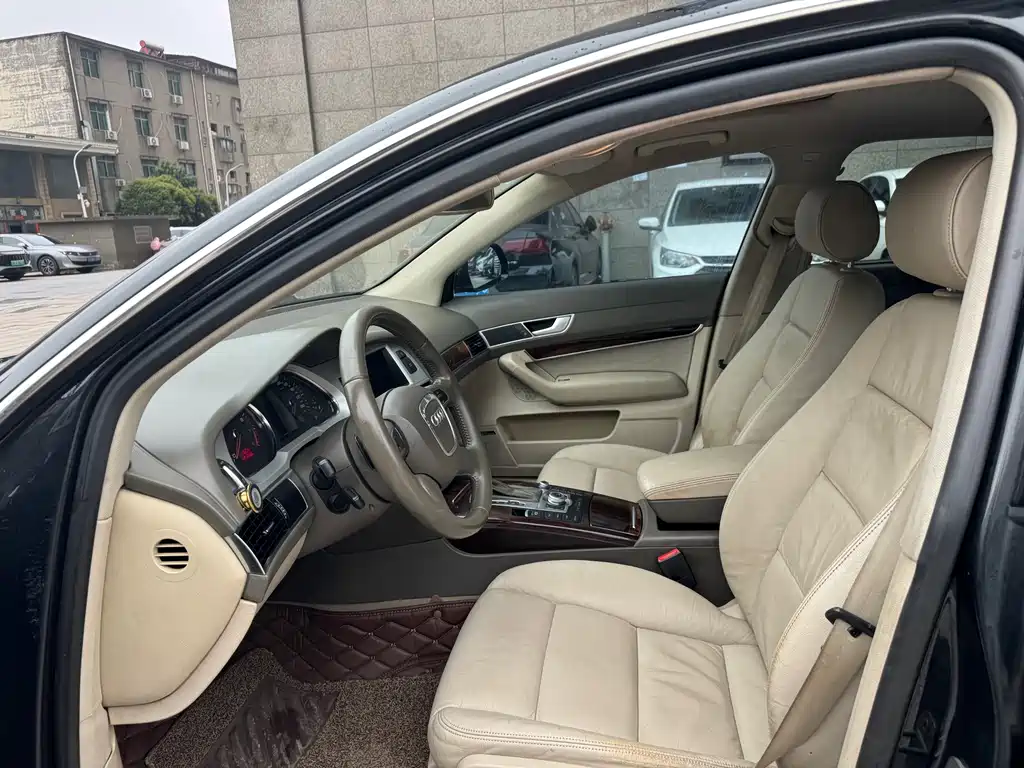 Audi A6L 2010 — фото 9