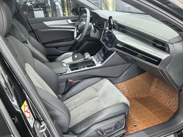 Audi A6L 2021