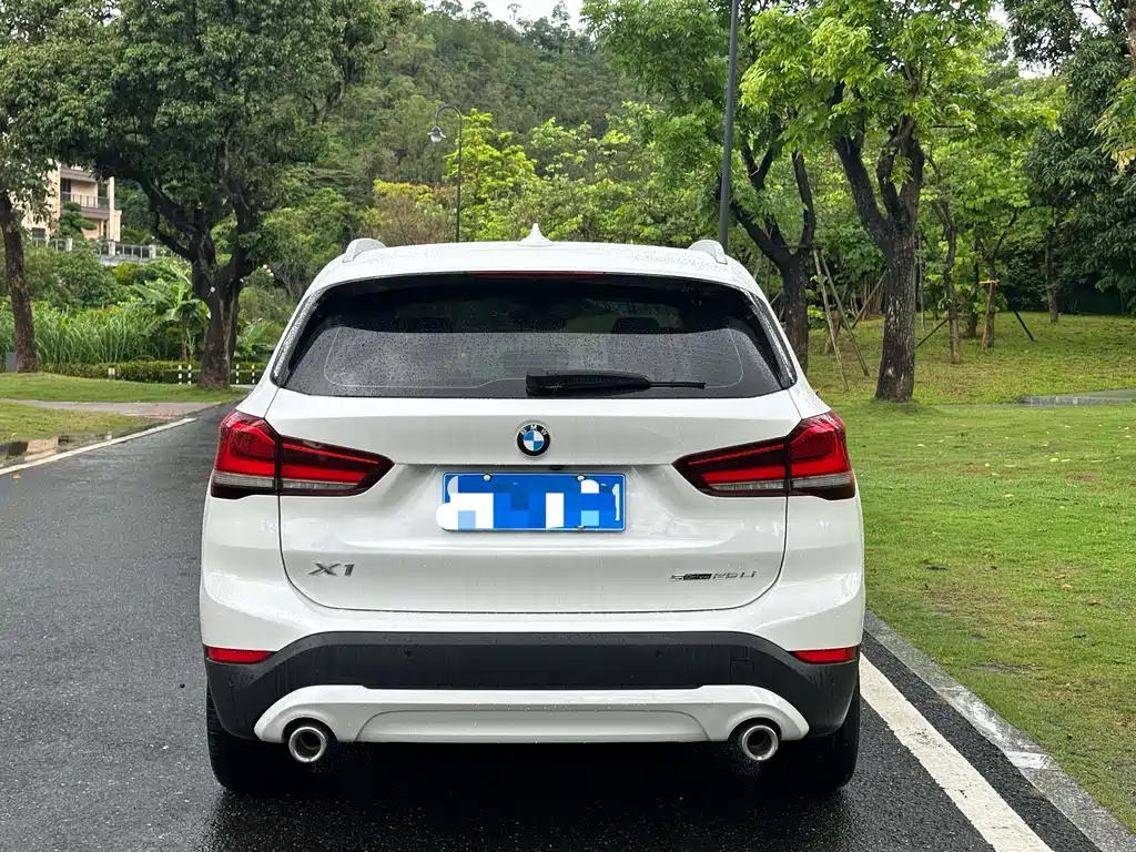 BMW X1 2021 — фото 8
