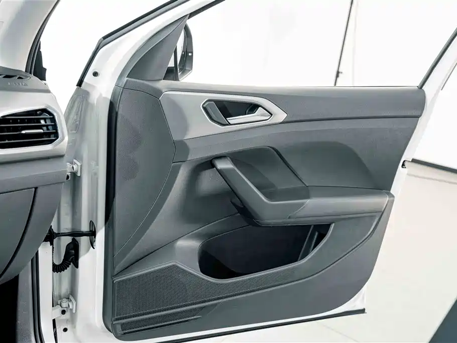 Volkswagen T-Cross 2021 — фото 13