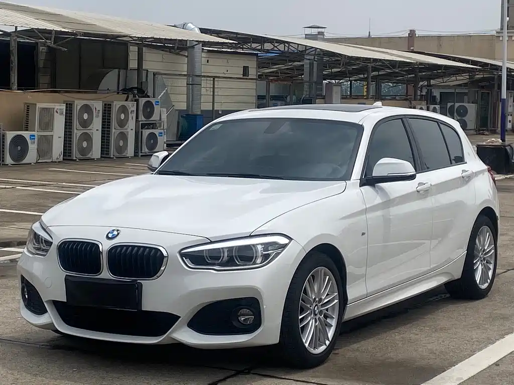 BMW 1 Series 2018 — фото 1