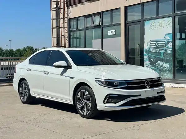 Volkswagen Bora 2023