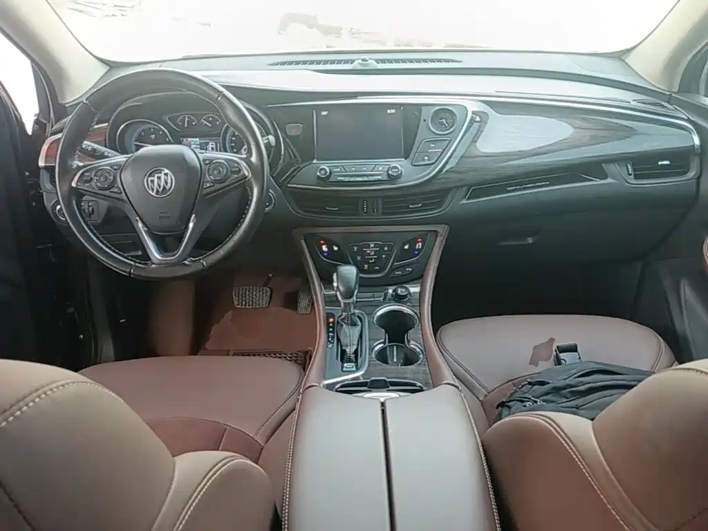 Buick Envision Plus 2017 — фото 10