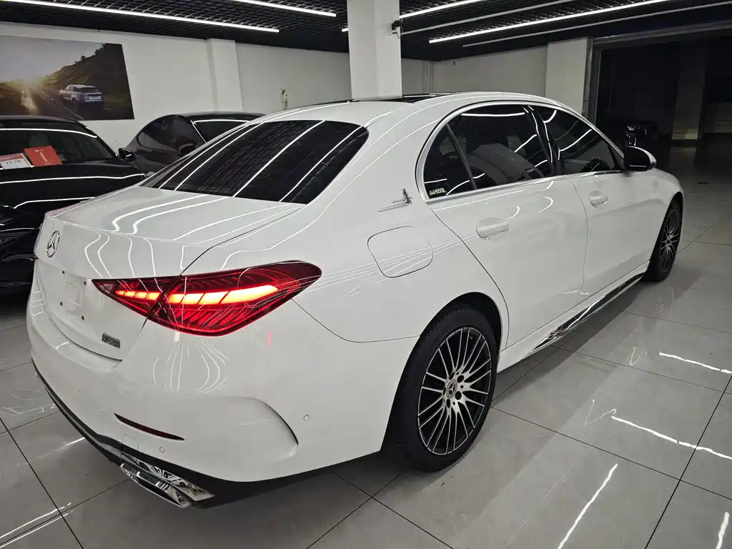 Mercedes-Benz C-Class 2021