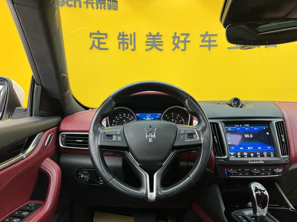 Maserati Levante 2019 — фото 10