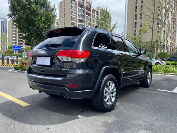 Jeep Grand Cherokee 2016