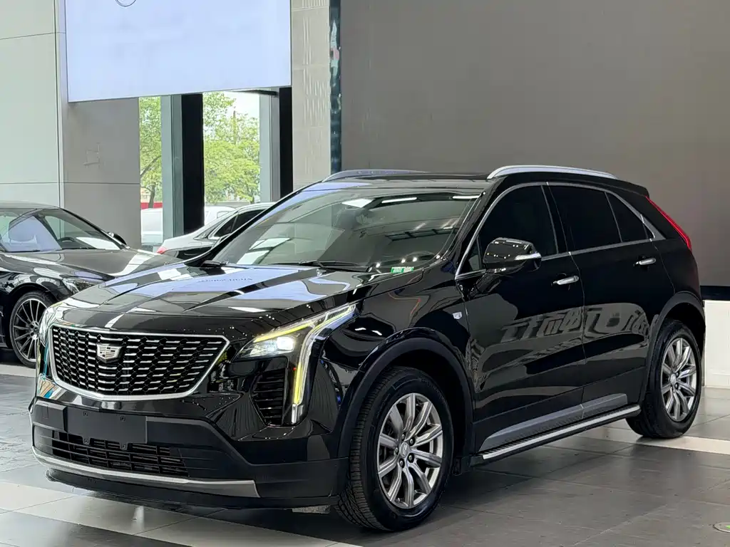 Cadillac XT4 2020 — фото 1