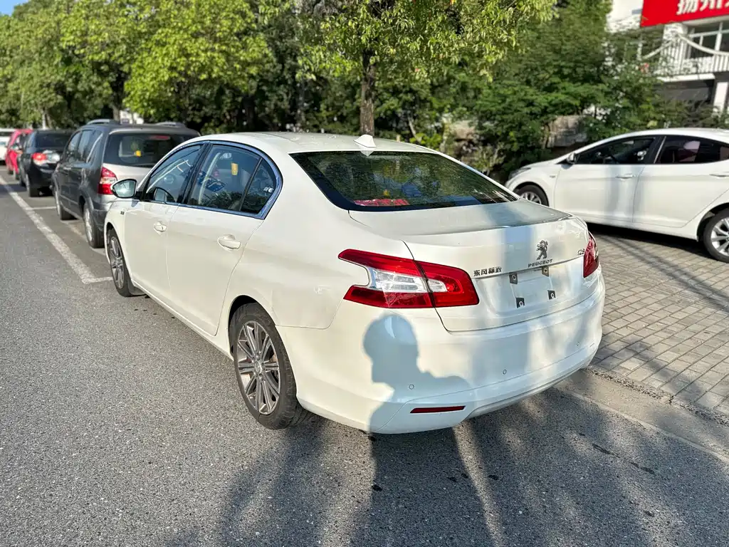 Peugeot 408 2015