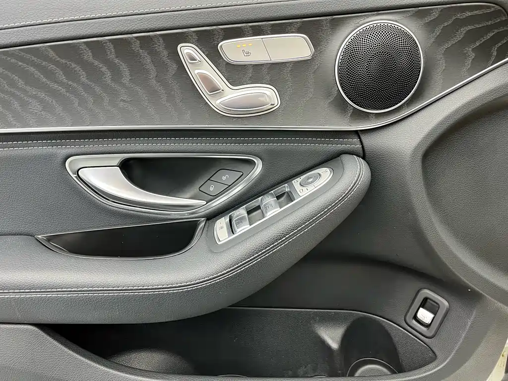 Mercedes-Benz C-Class 2017 — фото 3