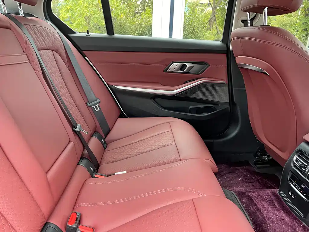 BMW 3 Series 2023 — фото 13