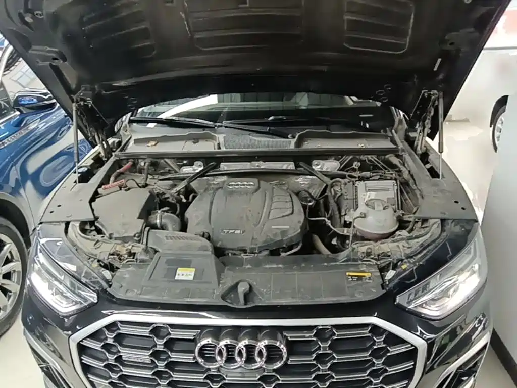 Audi Q5L 2022 — фото 20