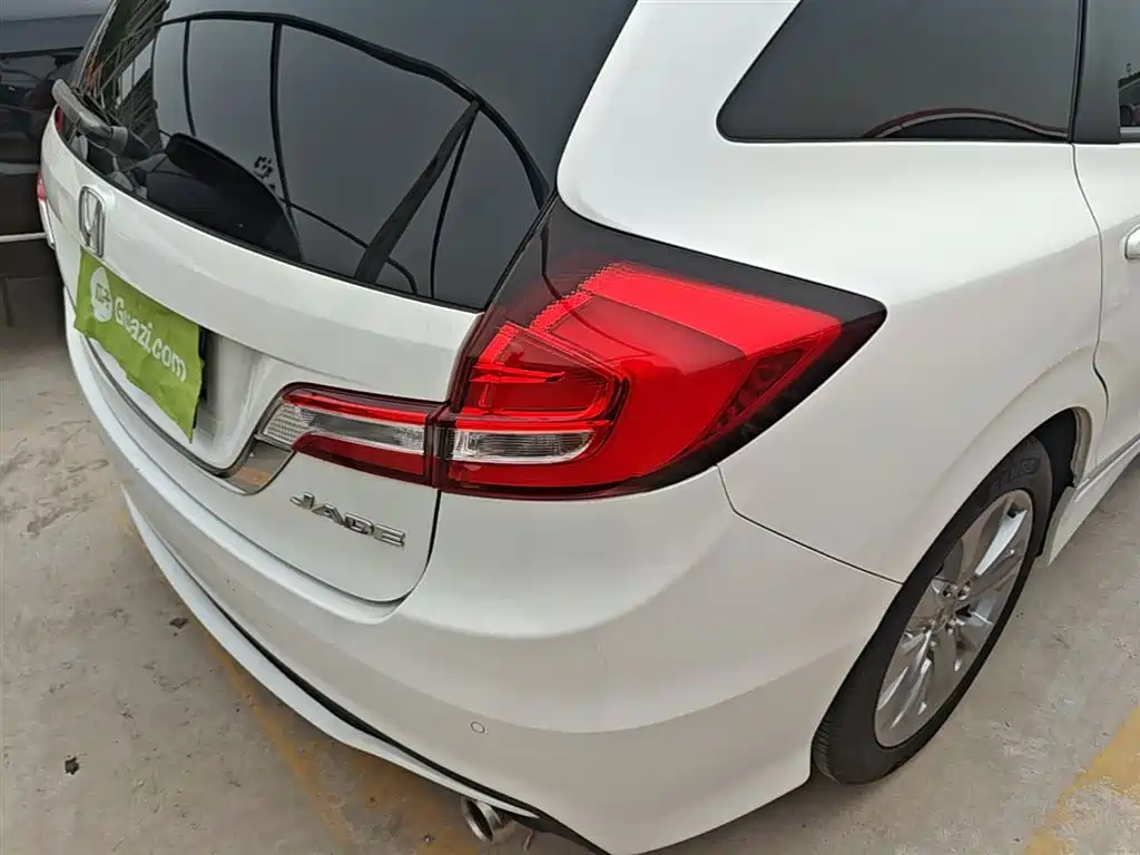 Honda Jade 2018 — фото 24