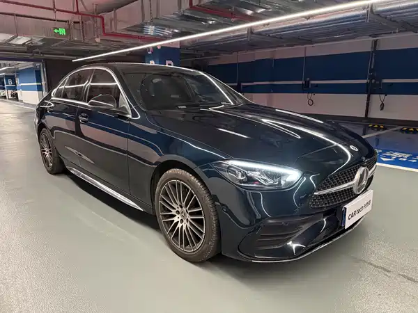 Mercedes-Benz C-Class 2024