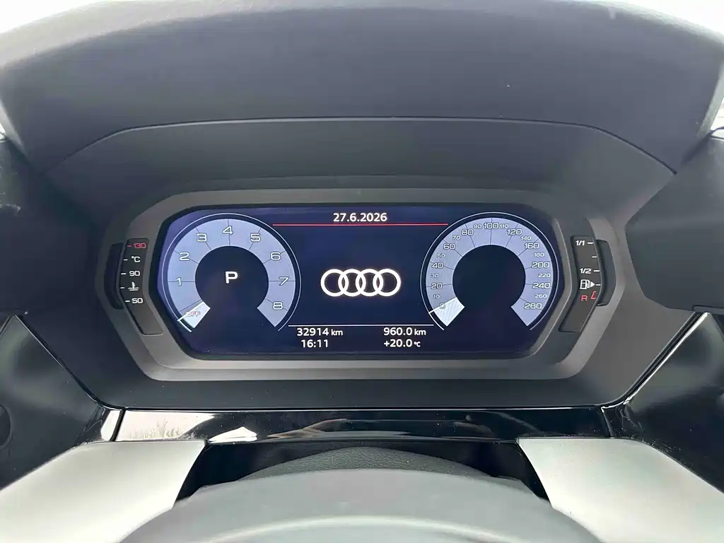 Audi A3 2023 — фото 17
