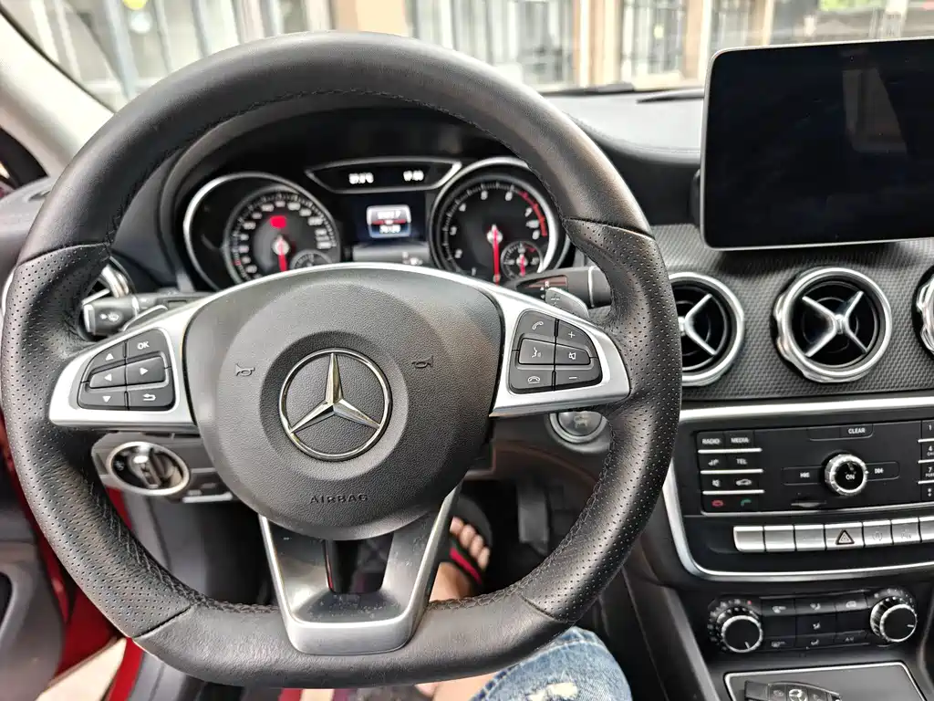 Mercedes-Benz GLA 2019 — фото 12
