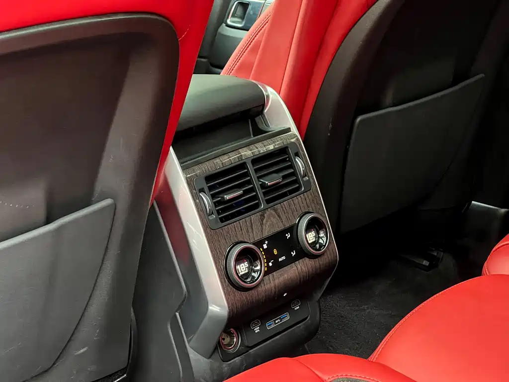 Land Rover Range Rover Sport 2022 — фото 17