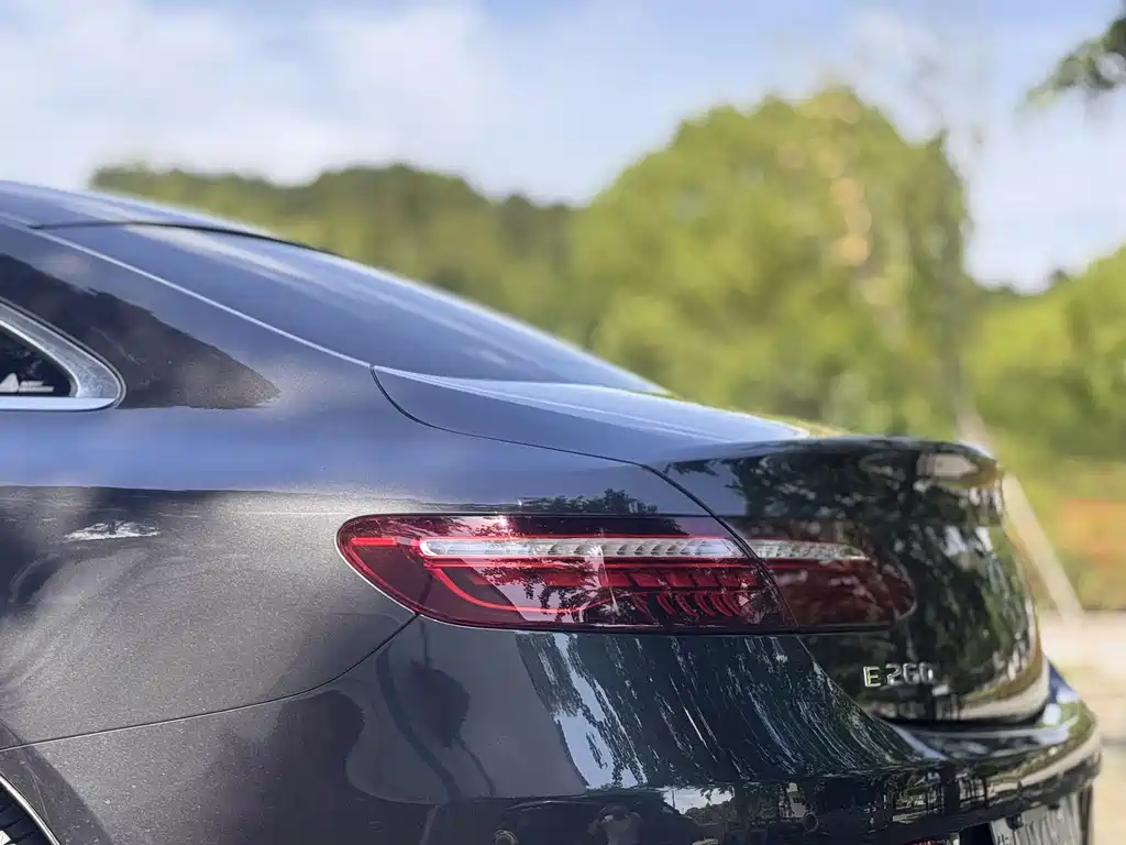 Mercedes-Benz E-Class 2023 — фото 14