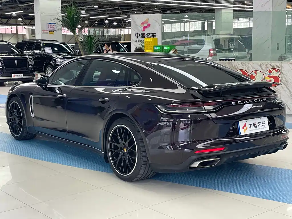 Porsche Panamera 2022
