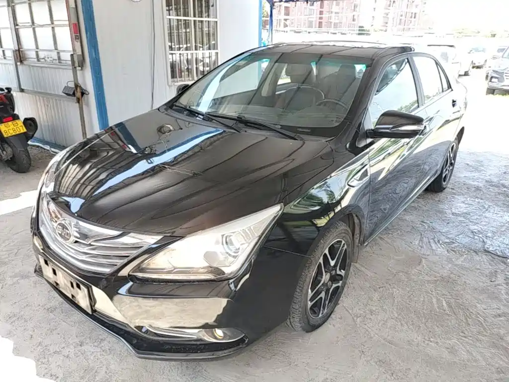BYD G5 2015