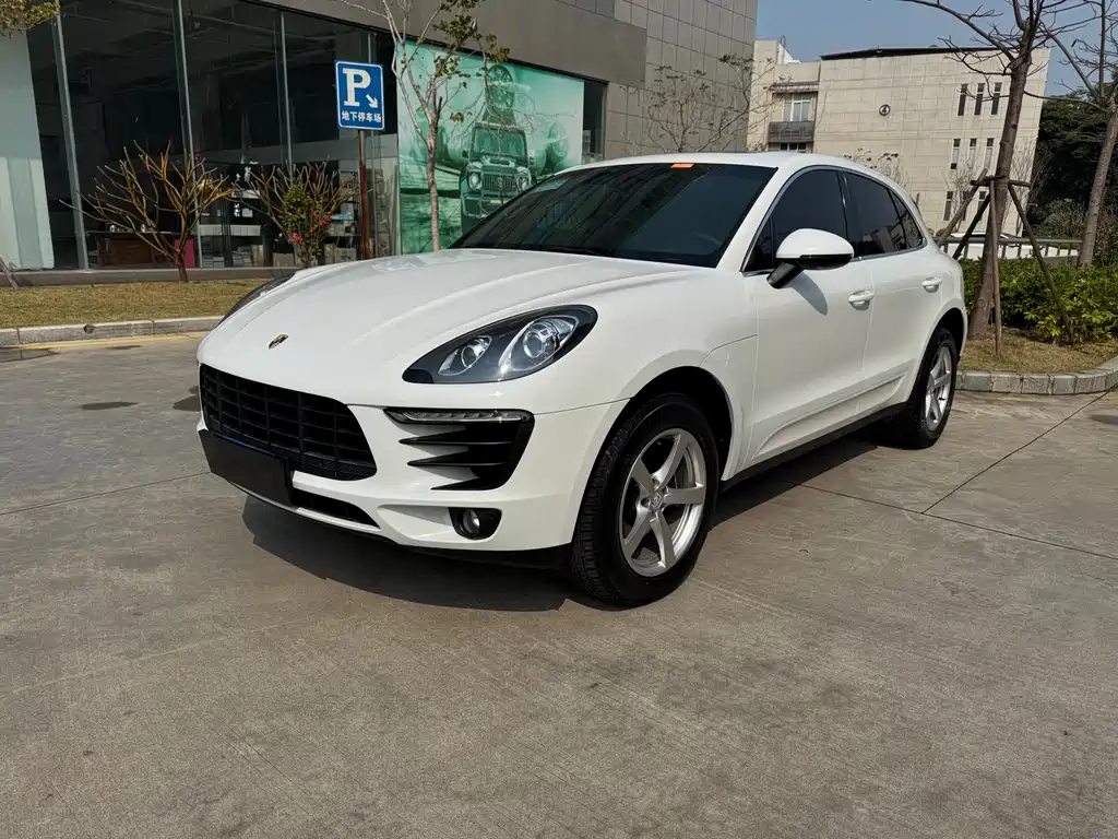 Porsche Macan 2015 — фото 1