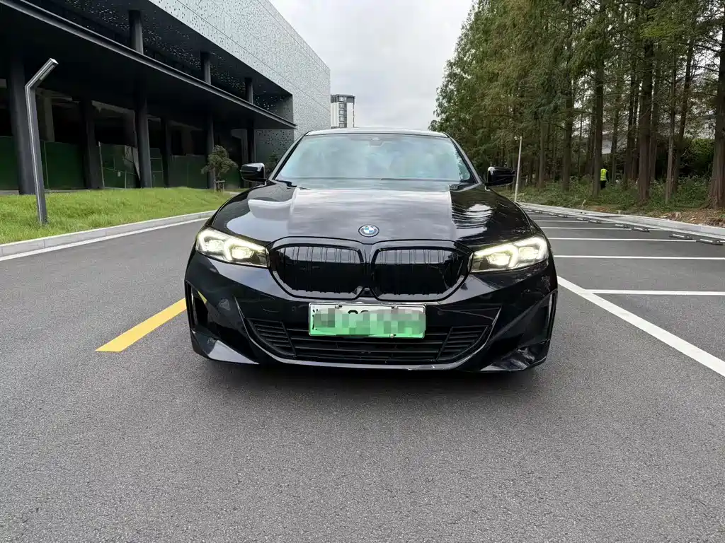 BMW i3 2023