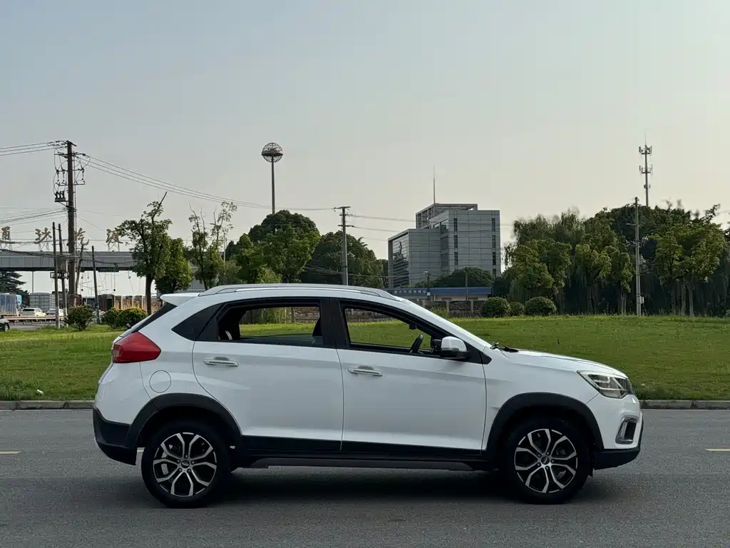 Chery Tiggo 3x 2018 — фото 9