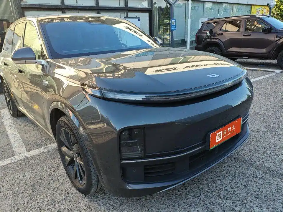 Li Auto Li L8 2023